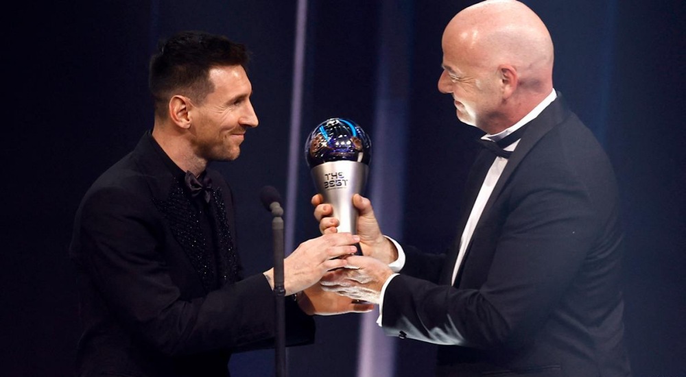 FIFA World Player of the Year (Cầu thủ xuất sắc nhất FIFA) được tổ chức hàng năm bởi FIFA