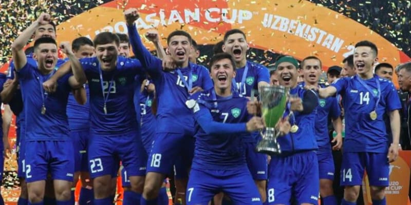 Uzbekistan giành chức vô địch trong mùa giải trước